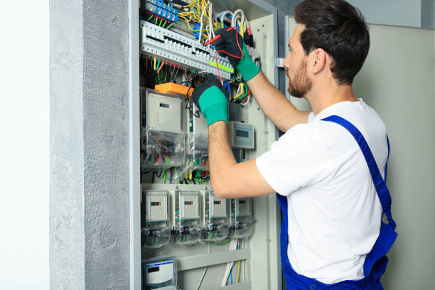 Best Circuit Breaker Repair  in Hillview, KY